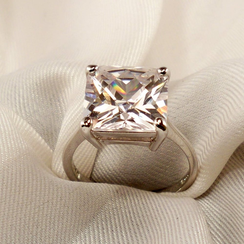 NEW Princess Cut Cubic Zirconias Silver DESIGNER Ring